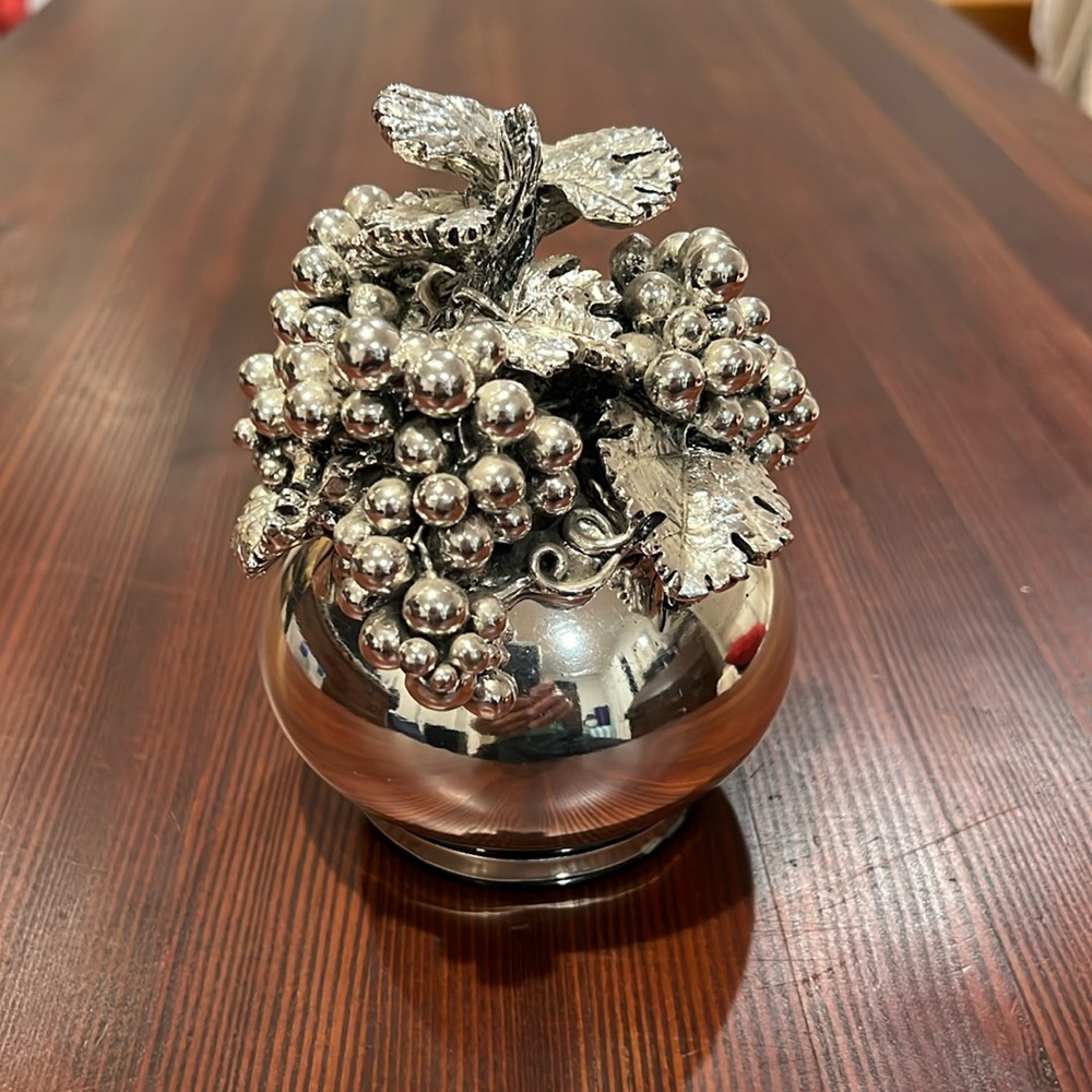 Marcello Giorgio Italian Silver Trinket Box, Grapes and Vine